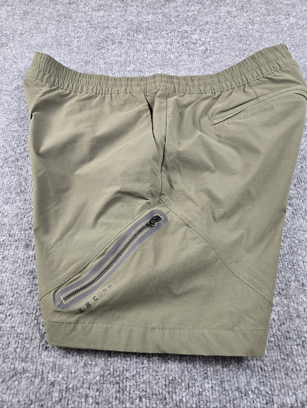 Under Armour Stephen Curry Olive Green Tech Nylon Shorts Size: XL